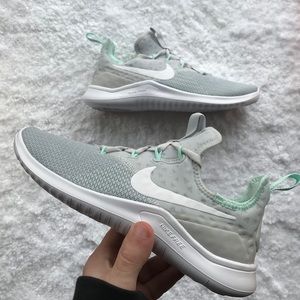 NEW Nike Free TR 8 - **Various Sizes**